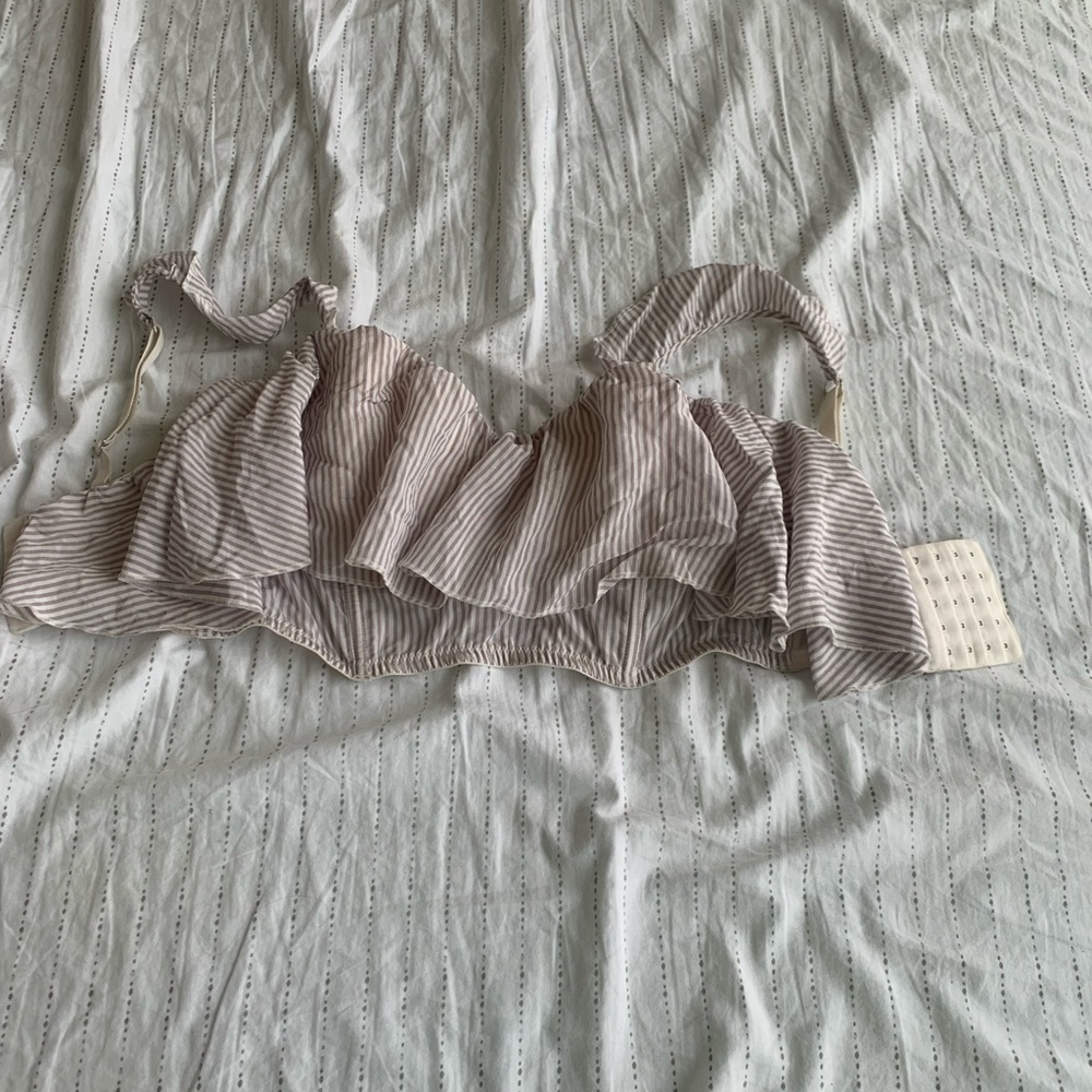 Victoria secret crop top 34DD